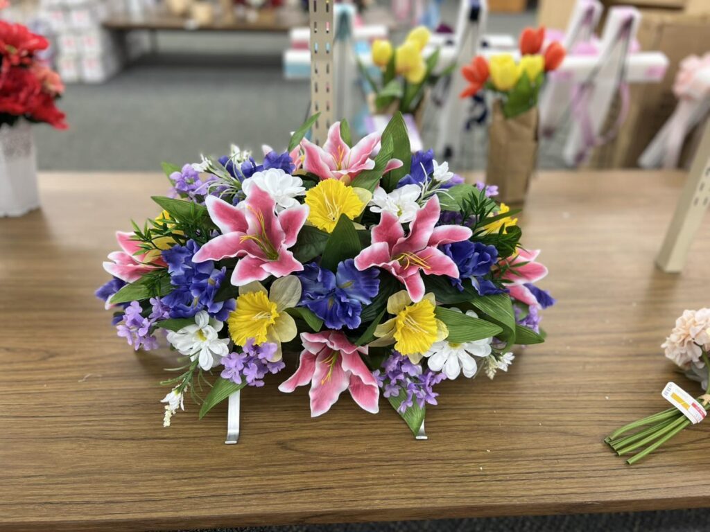 Flor arrangements on a table